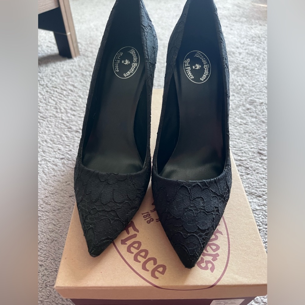 Brooks Brothers Red Fleece Heels black lace